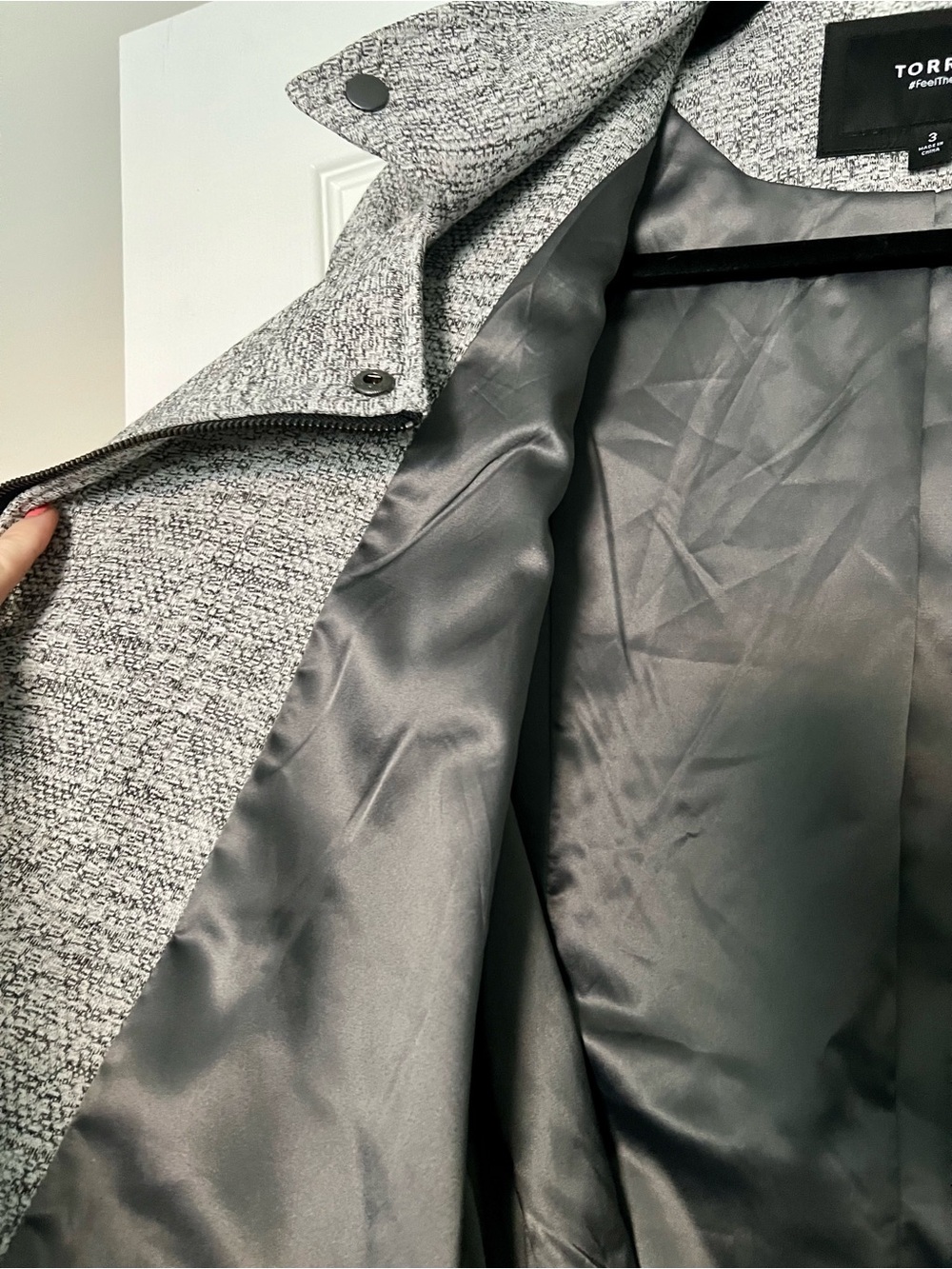 NWOT Torrid Light Gray Knit Bomber Moto Jacket - Picture 5 of 6